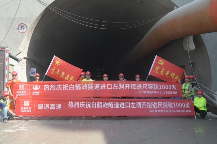 圖1.jpg