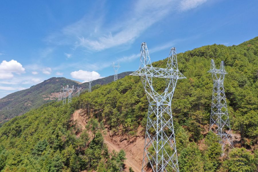 3.1西香高速電力工程順利完成架線前轉序驗收.jpg